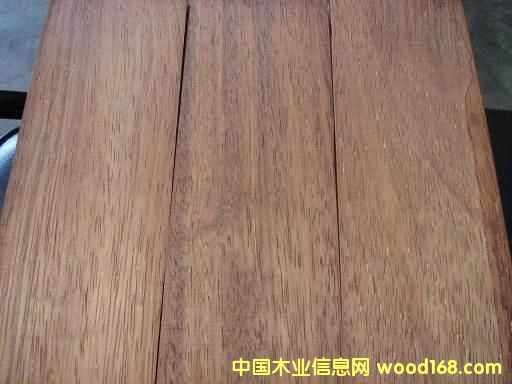 ���}��ذ弰�T���Ԕ����B