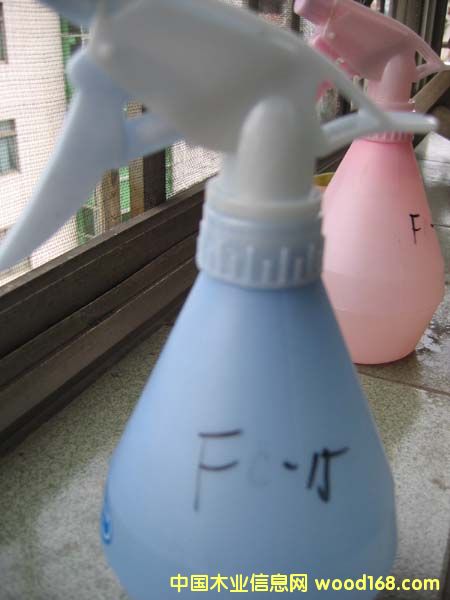 ��ȩ����������ϵļ�ȩ �ձ��M(j��n)�ڵ�Ԕ��(x��)��B