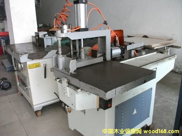 �ɘI(y��)���X�C