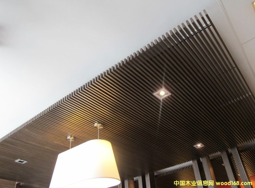 ���ڌ���ʢ���B(t��i)ľ��Ԕ��(x��)��B