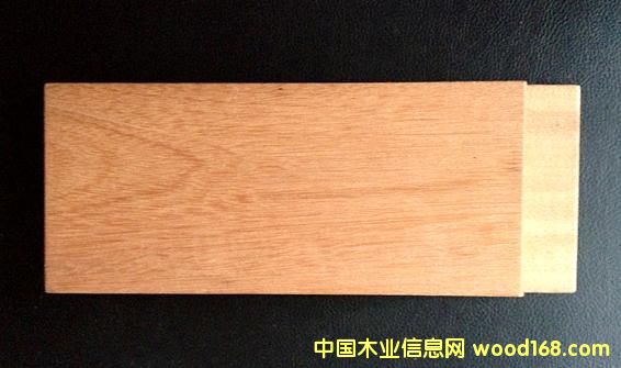 ����ľ����ĺ�