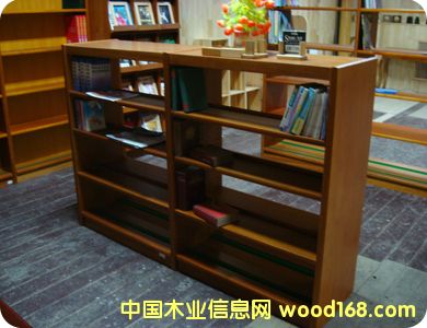 ��ľ����