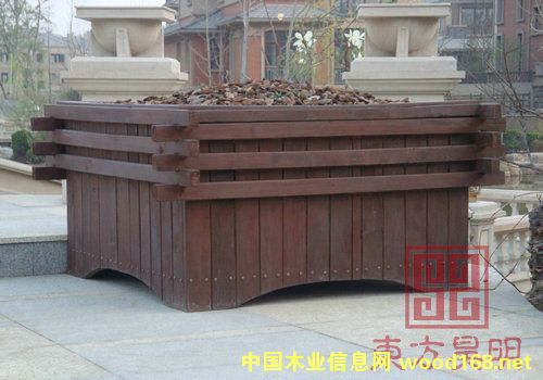 防腐木花箱的詳細(xì)介紹