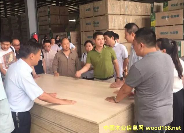 �Ì���1-8�����B(t��i)���N��700���f��