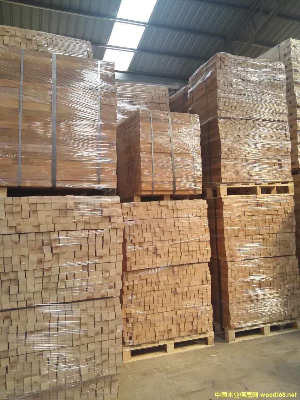 ��ľ����