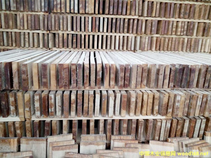 �Ҿ�����ľ��