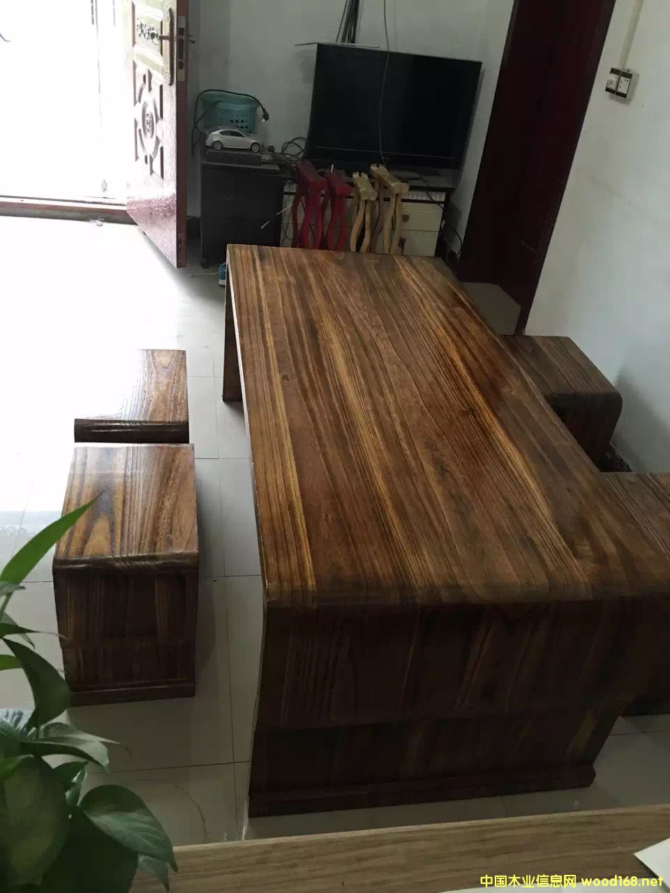 ���� ����