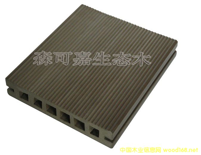  �b���һ�l��������ɭ�ɼ����B(t��i)ľPVC�ذ�����ˮ������