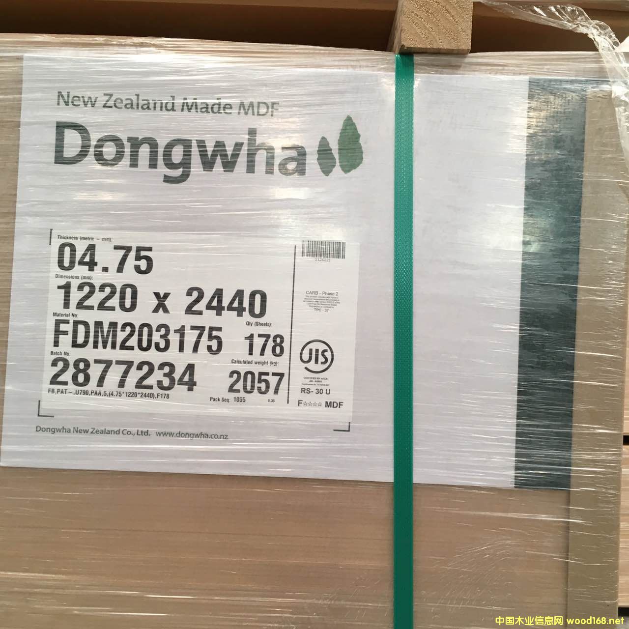 �����mF4�����w��