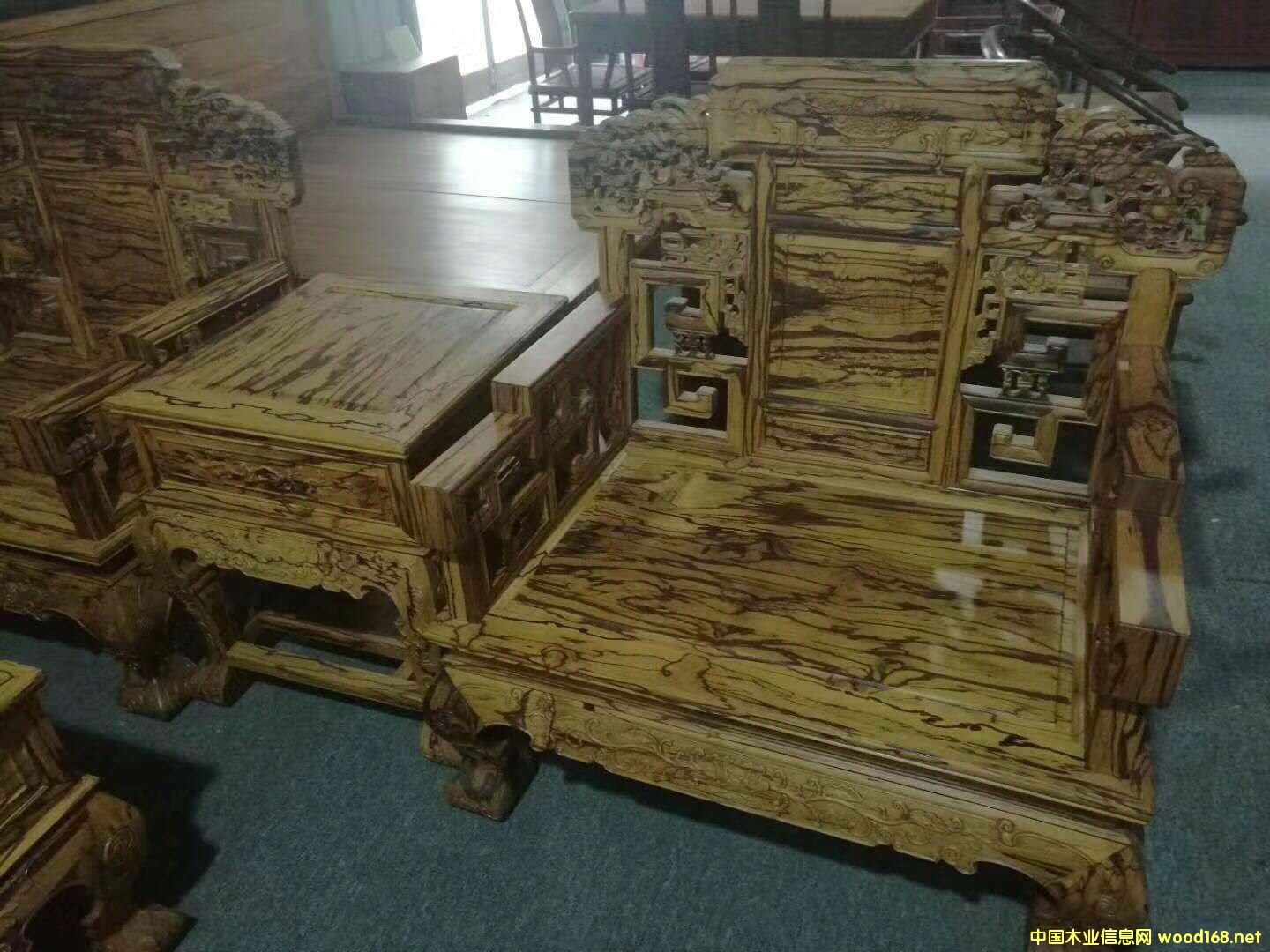 �������~�S����