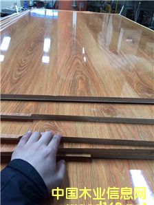 [��] �����ð�����B(t��i)��S�Ҷ��Ӱ匍(sh��)ľ����