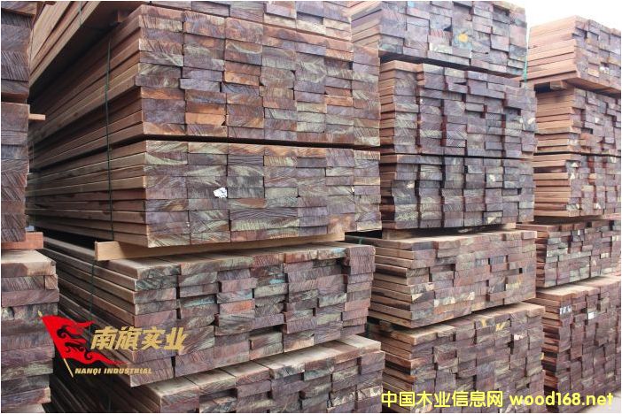 �Ϻ�����ľ�S(ch��ng)��  ����ľ�����X(qi��n)һ��