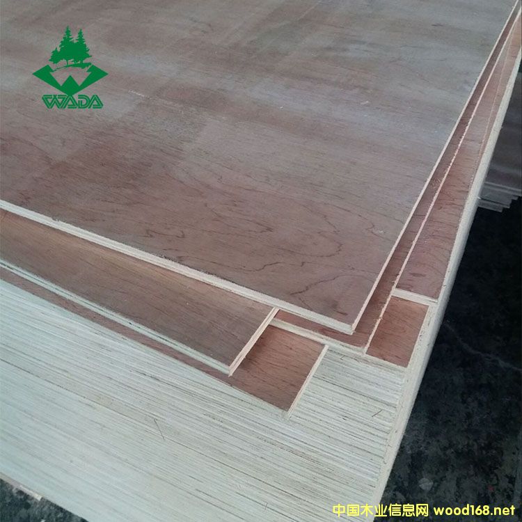 ���b���z�ϰ�