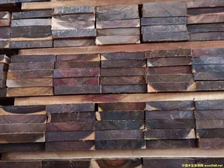 ���~��˼ľ���