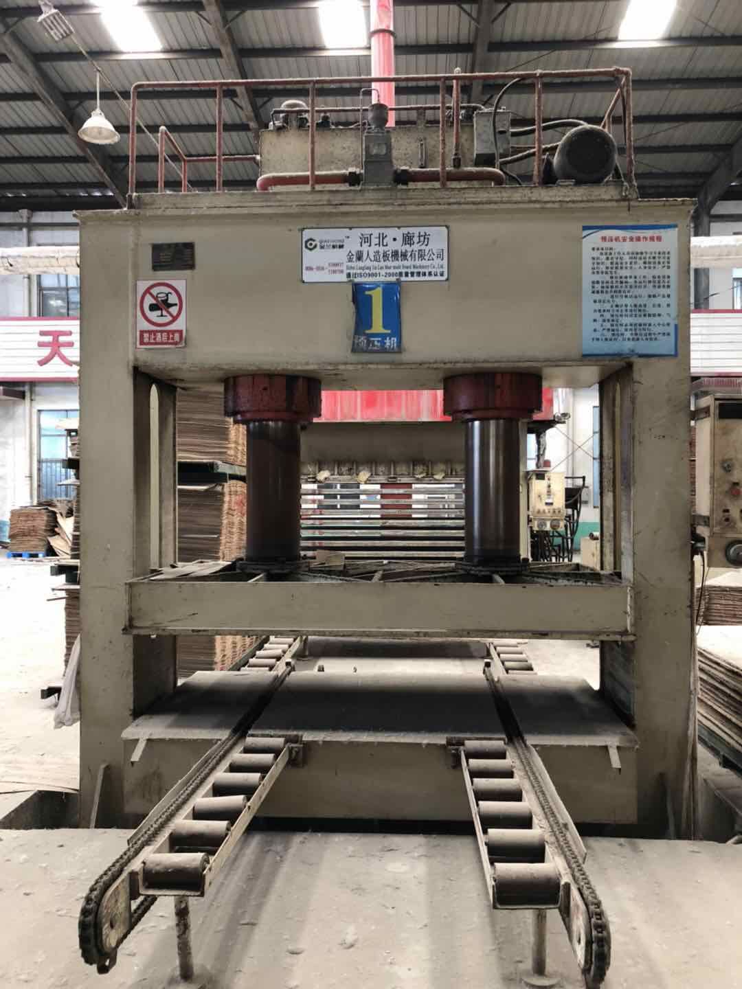 �A(y��)���C