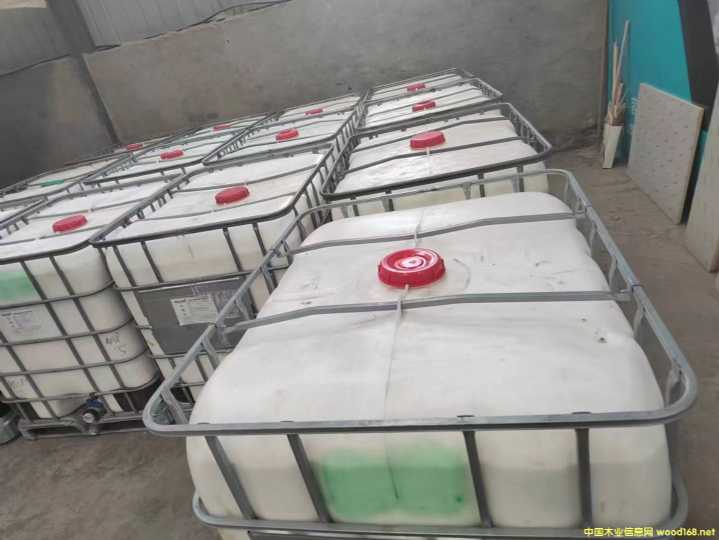 �o��ȩ�z𤄩