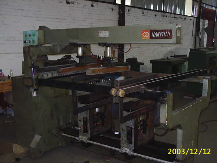 �Ͼ������@��Ԕ����B